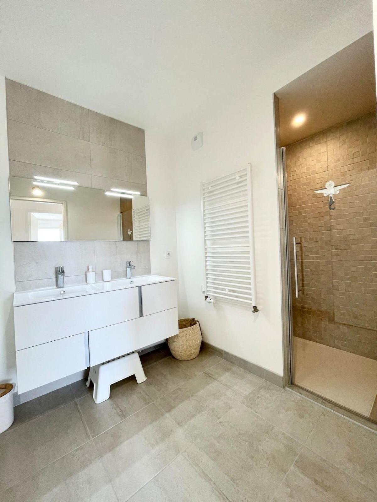 Spacieux Appartement Neuf De Standing Hyper Cosy Larmor-Plage Kültér fotó